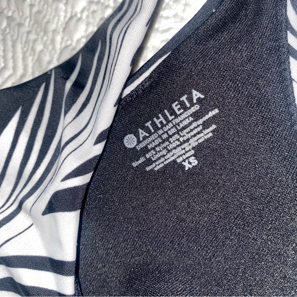 Athleta women’s bathing suit top - Picture 4 of 6